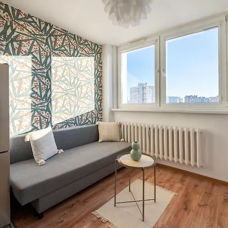 Metro Targowek Comfy Apartment