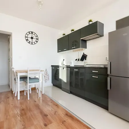 Apartment Metro Targowek Comfy